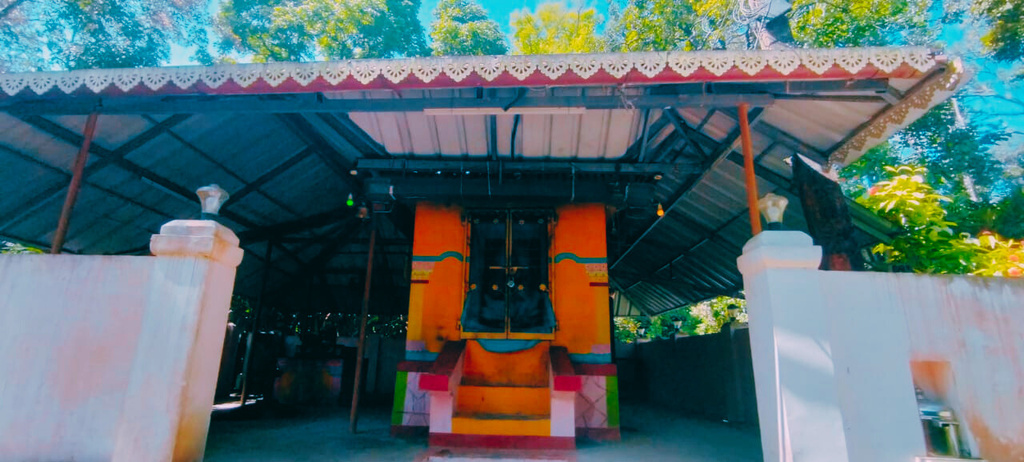 Estate temple, ancestral devotion
